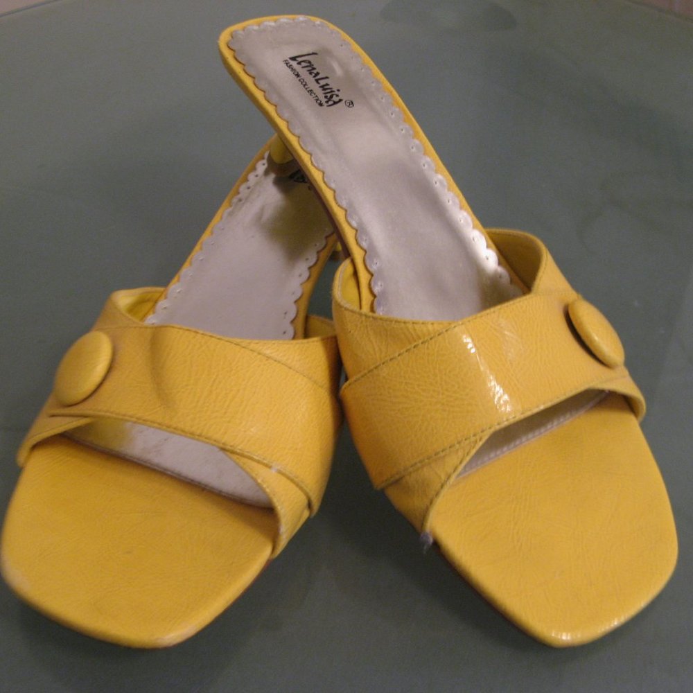 womens size 11 shiny yellow slide with kitten heel 2 inch silver inner lining